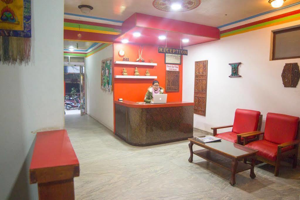 Oyo 166 Kathmandu Tourist Home Exteriér fotografie